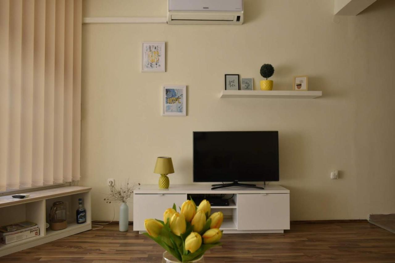 Fonix Family Apartment A Step From Szechenyi Square Πετς Εξωτερικό φωτογραφία