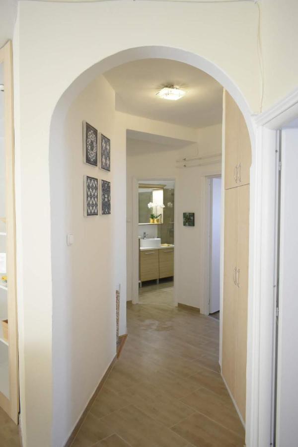 Fonix Family Apartment A Step From Szechenyi Square Πετς Εξωτερικό φωτογραφία
