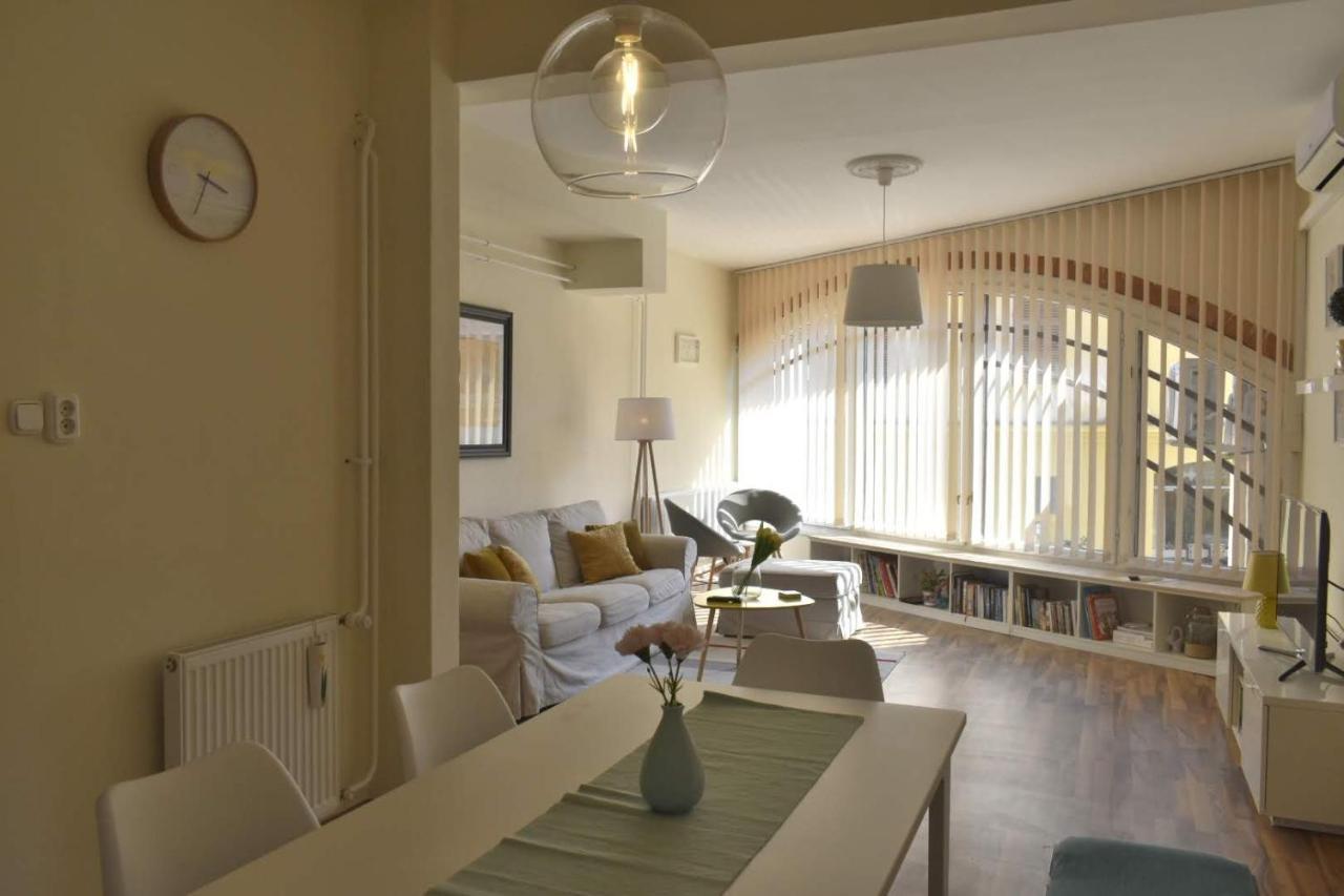 Fonix Family Apartment A Step From Szechenyi Square Πετς Εξωτερικό φωτογραφία