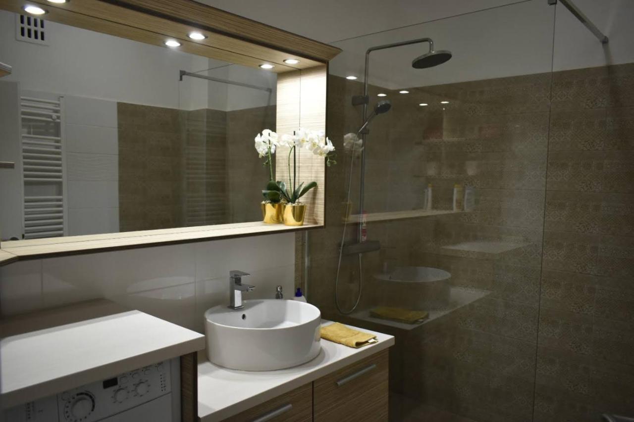 Fonix Family Apartment A Step From Szechenyi Square Πετς Εξωτερικό φωτογραφία